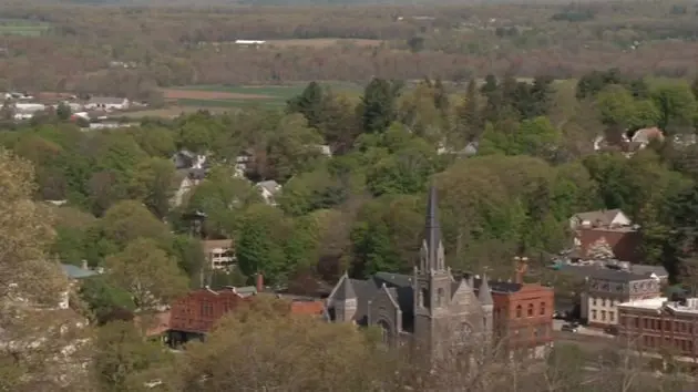 050825_abcnews_homes374486