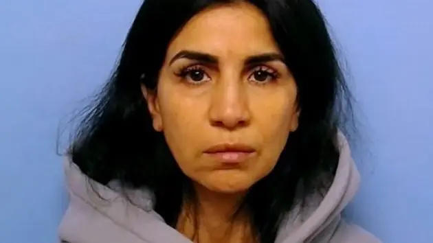 n_rosalinda-vaca-ht-jef-250924_1758726614776_hpembed_2x3712153