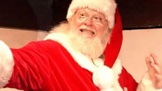 ninja-santa-claus-01-ht-mt-181009_hpmain_12x5_992-e1669855812790