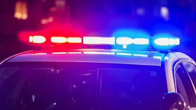 flashing-lights-on-top-of-police-patrol-car