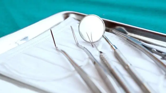 istock_81320_dentisttools