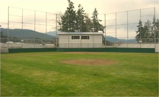 volunteer-infield-e1636074320937