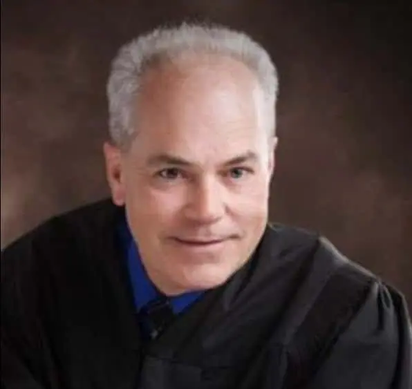 99ecf04e-45b7-4720-9346-c847e3e77b98-3