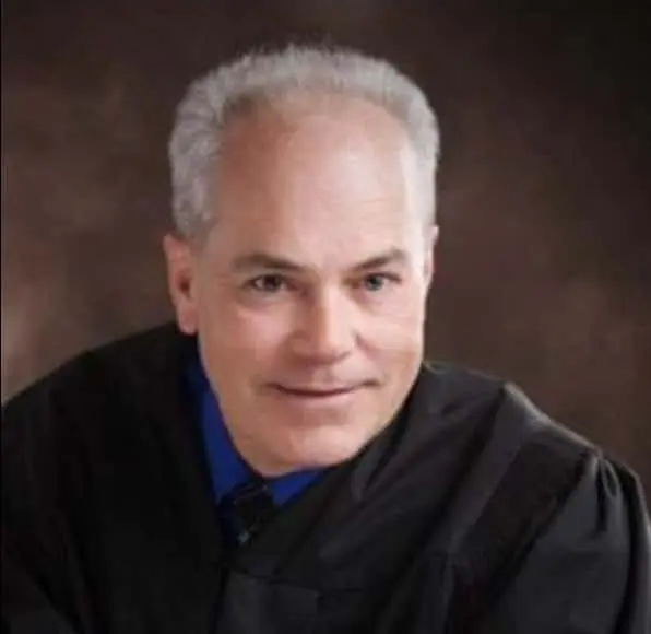 99ecf04e-45b7-4720-9346-c847e3e77b98-3