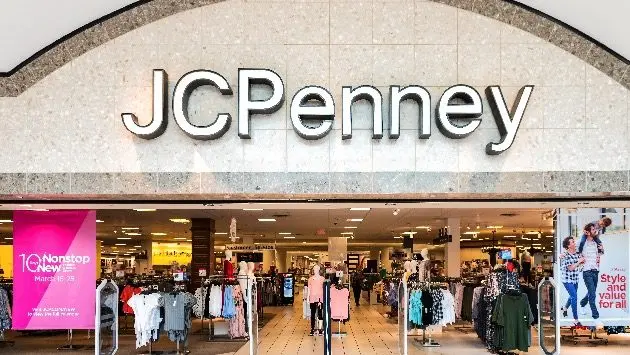 jcpenney-department-store-in-fair-oaks-shopping-mall-in-northern-virginia-with-people-walking