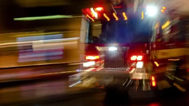 istock_2519_firetrucknight-2