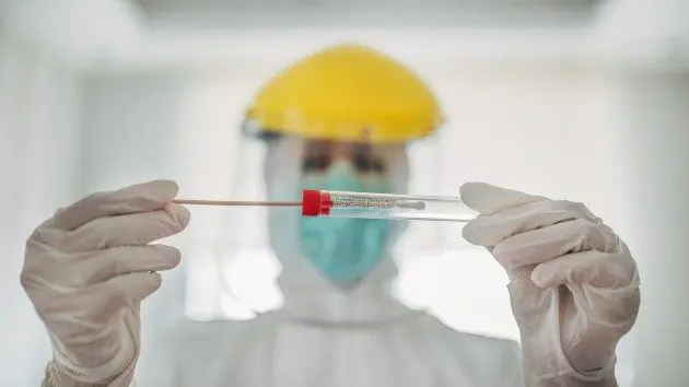 istock_42020_covidswabtest