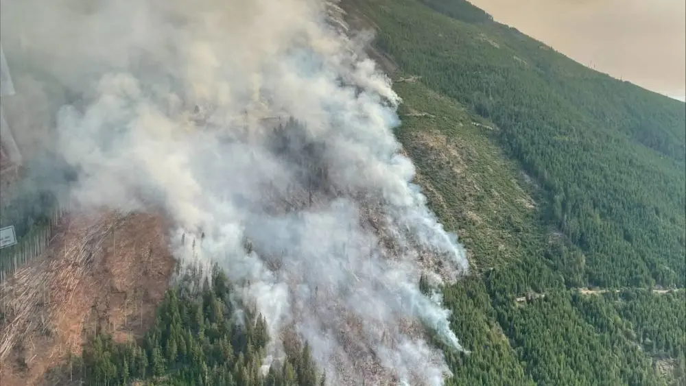 mount-jupiter-fire-e1723839063801