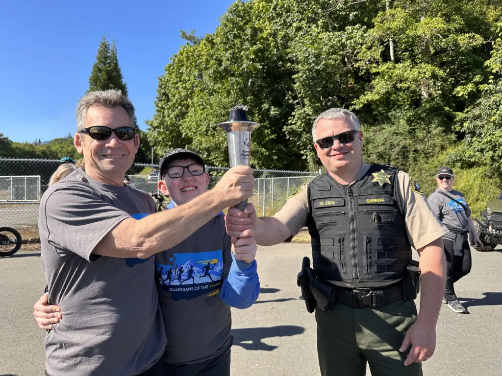 papd-chief-smith-w-sheriff-king-and-olympian