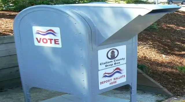 courthousedropbox2-3