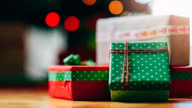 istock_111920_giftsholidays