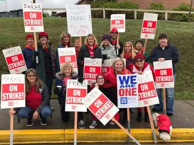 46387247_10156847351087200_1750585574147751936_n-e1542633933982