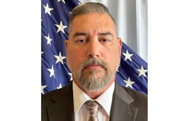 richard-glen-melville-e1663882938221