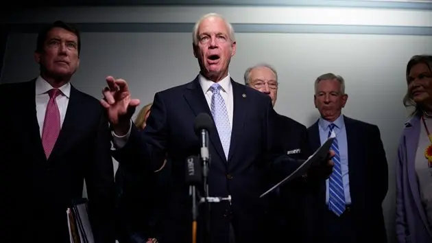 g_ronjohnson_102325803448