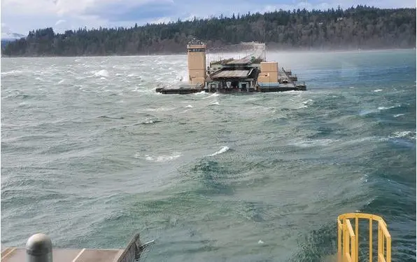 hood-canal-bridge-open-e1713986272207