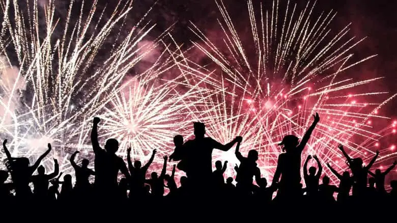 cheerful-crowd-of-people-watching-a-salute-firework-celebration-feast-holiday-silhouette-background-illustration