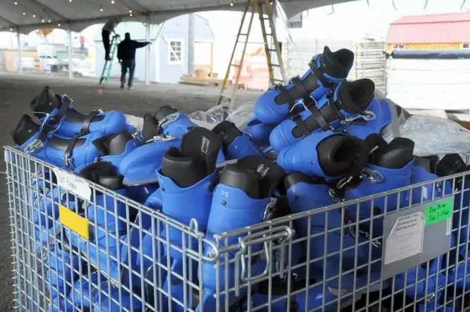 icevillage-e1669730454304