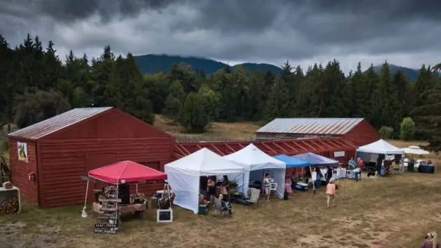 joyce-farmers-market-e1567114666996