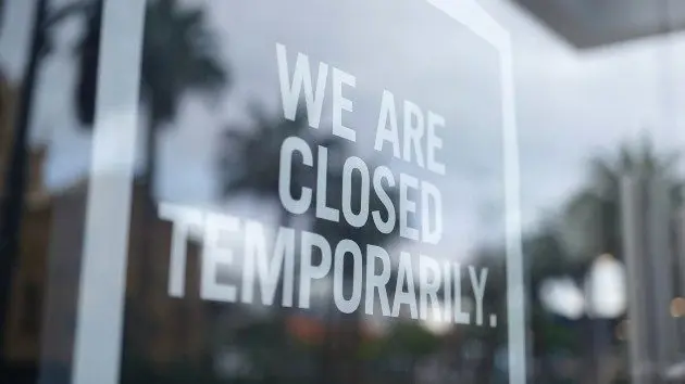 istock_5721_tempclosedsign