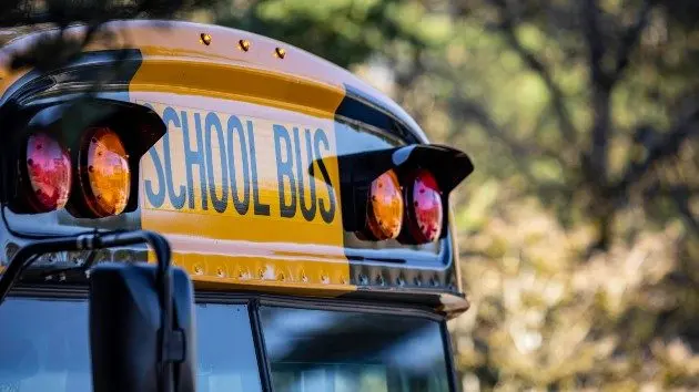 istock_9420_schoolbus
