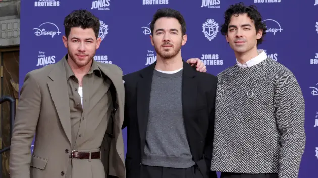 getty_jonasbrothers_120425623592