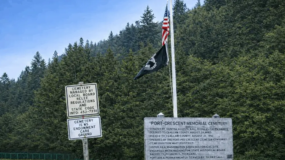 port-crescent-cemetary