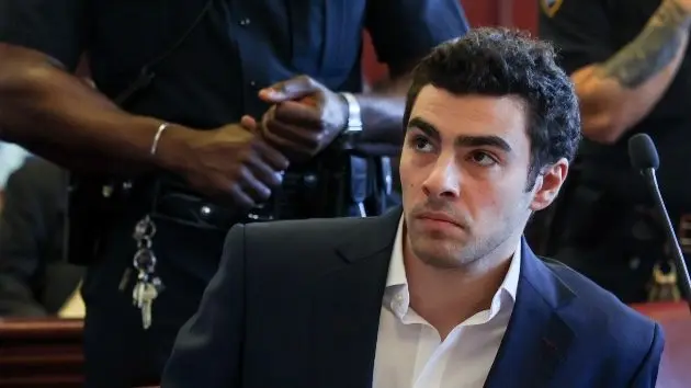 getty_luigimangione_010926695215