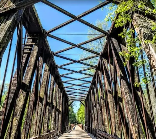 railroad-bridge-truss