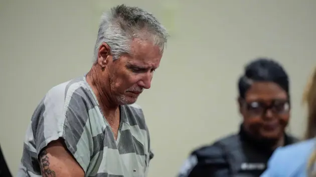 getty_colingray_2172684816