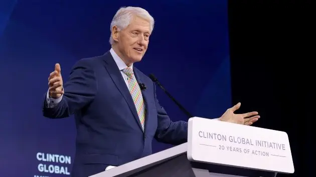getty_billclinton_022726336599