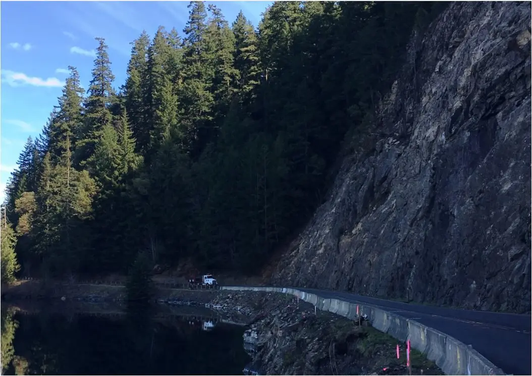rock-wall-hwy-1010