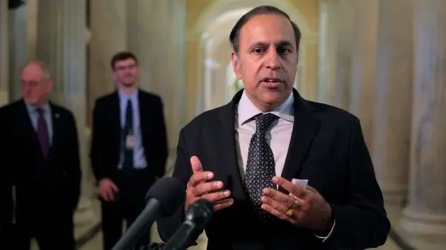 getty_krishnamoorthi_031626329914