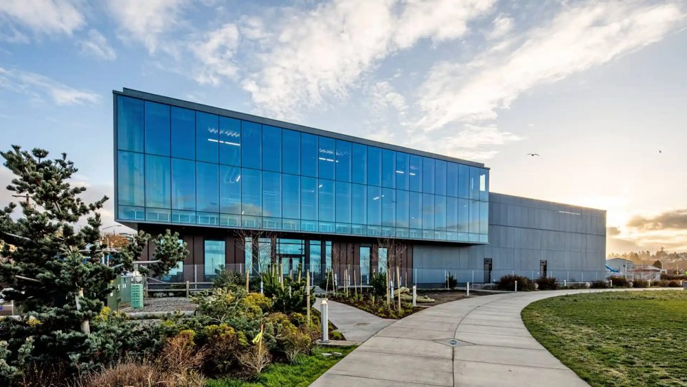 field-arts-and-events-center-1-lmn-architects