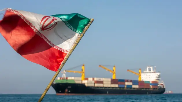 getty_straitofhormuz_6152610923