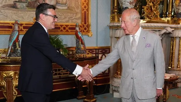 getty_burnhamkingcharles_072026915230