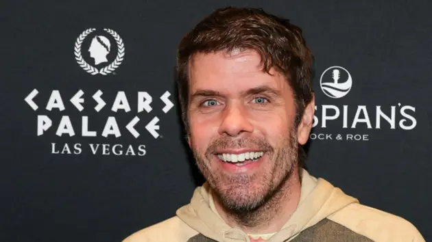 getty_perezhilton_080526103462