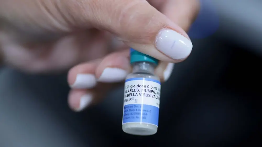 getty_measlesvaccine_091526927678