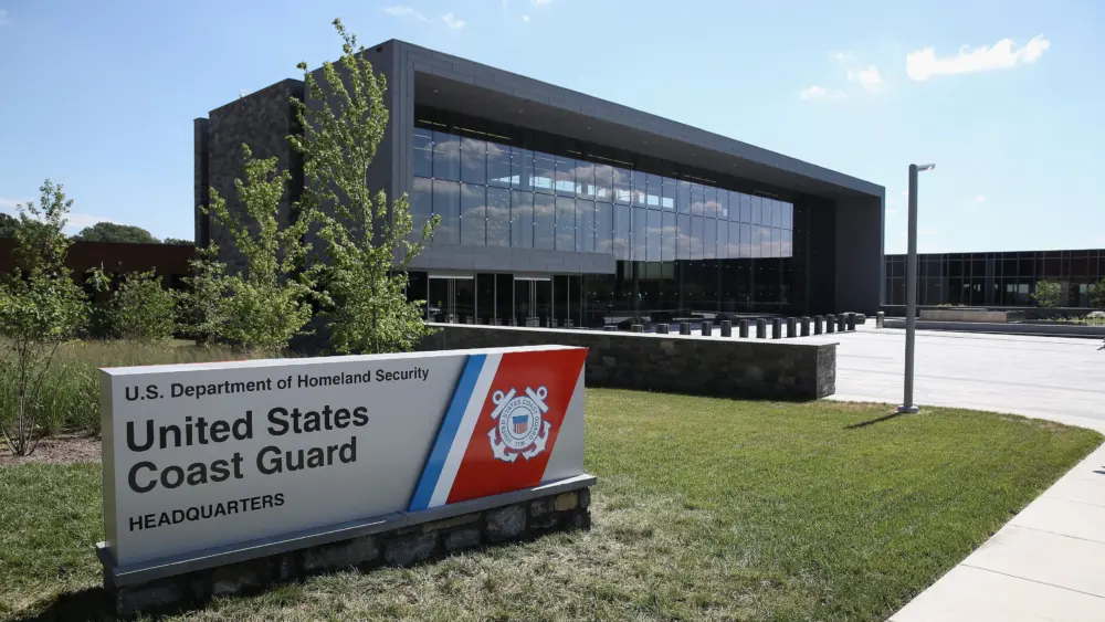 getty_uscoastguard_091626843414