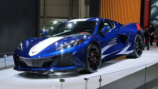 corvette-grand-sport-gty-gmh-260928_1790607917475_hpmain_16x9632308