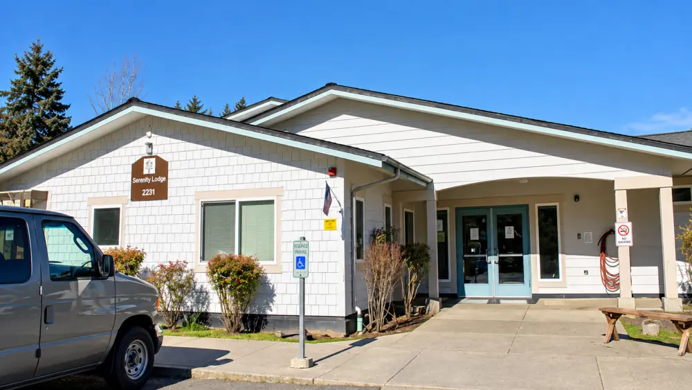 serenity-lodge-community-building-exterior