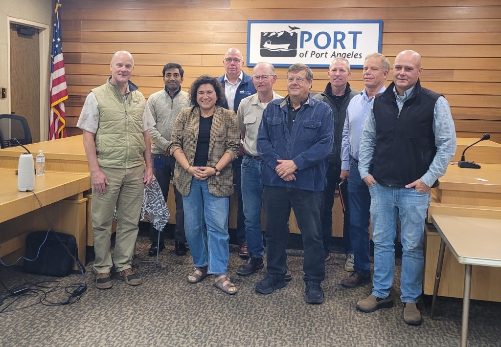 Tariffs the subject of roundtable discussion with Congresswoman Randall