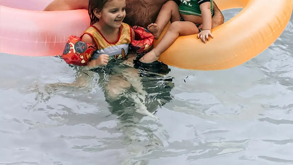 90e80f27-4a37-46de-bfe9-f369af98e416