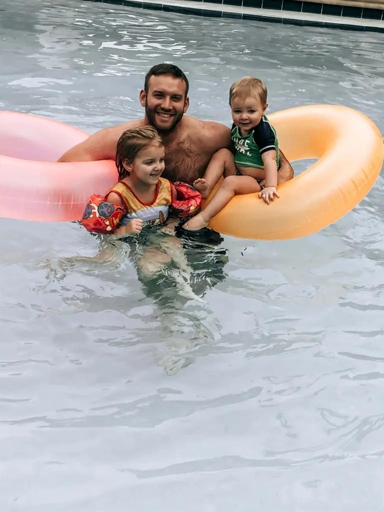 90e80f27-4a37-46de-bfe9-f369af98e416