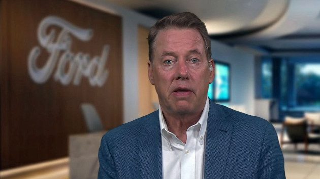 ford-abc-ml-220426_1650995844017_hpembed_23x15_99228129