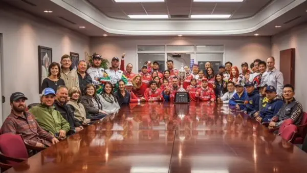 internationalgroupphoto-flw2017-1