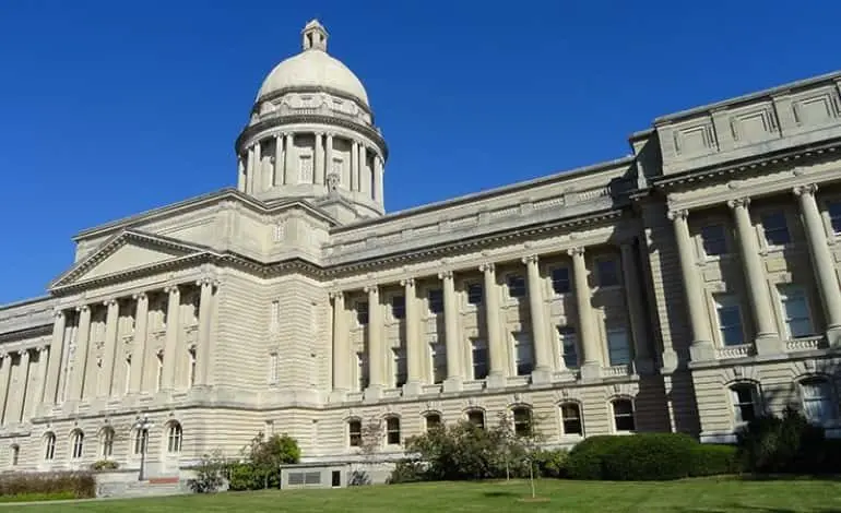 kentucky-state-capitol-building-frankfort-770x470