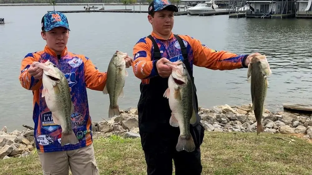 bass-fishing-davis-smith-garrett-hicks-4-13-19
