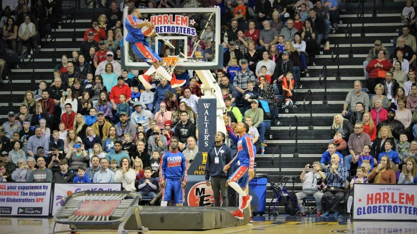 2019-globetrotters-1