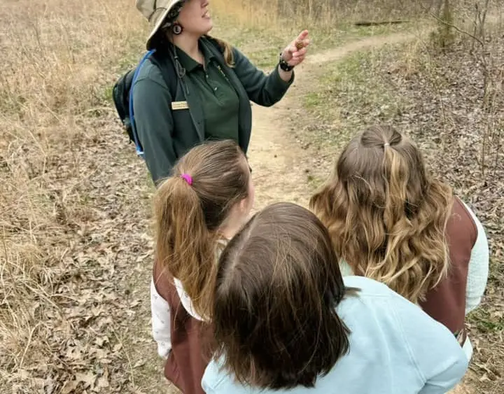 girl-scout-hike-_-et