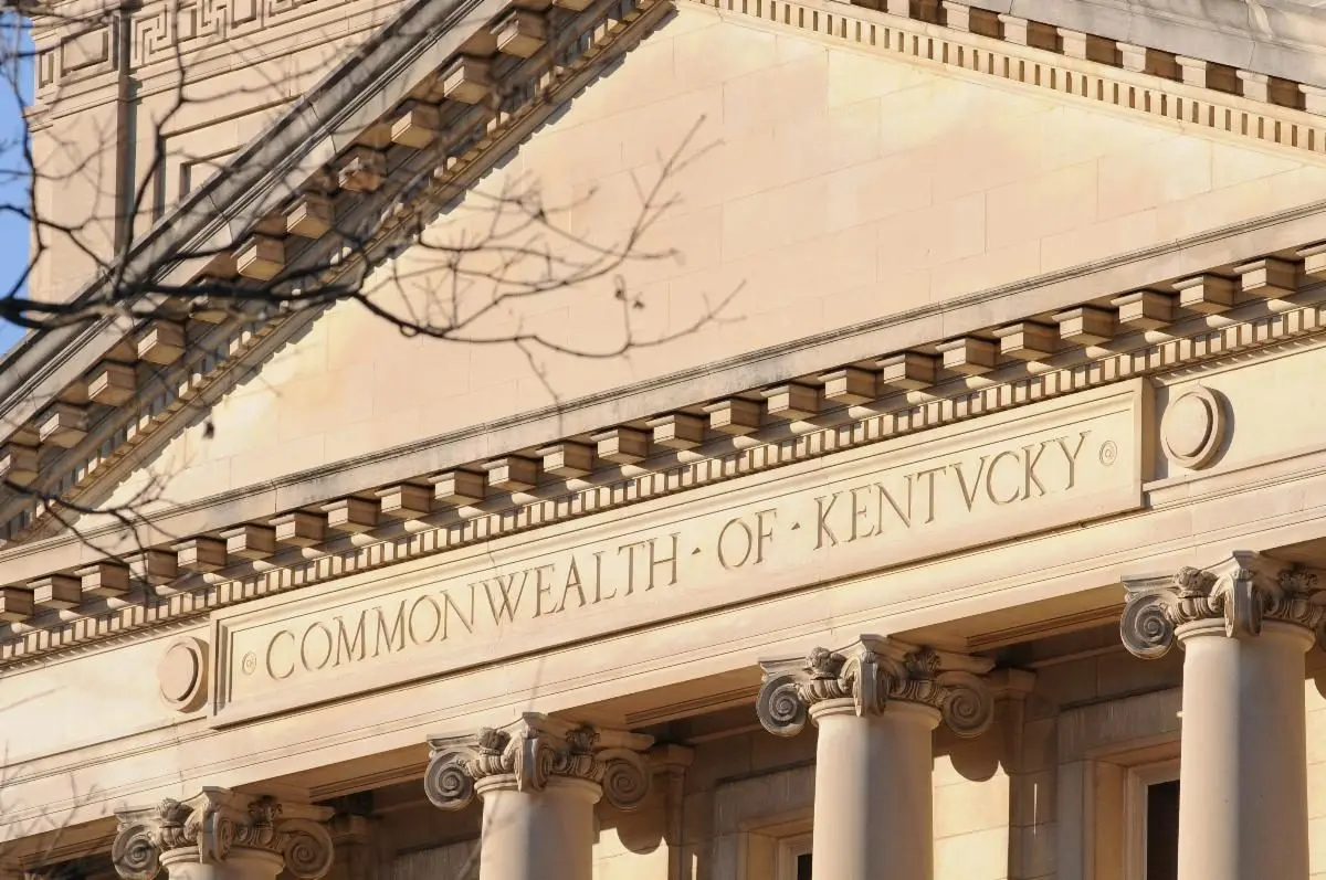 capitol-close-up-3-11-10-15